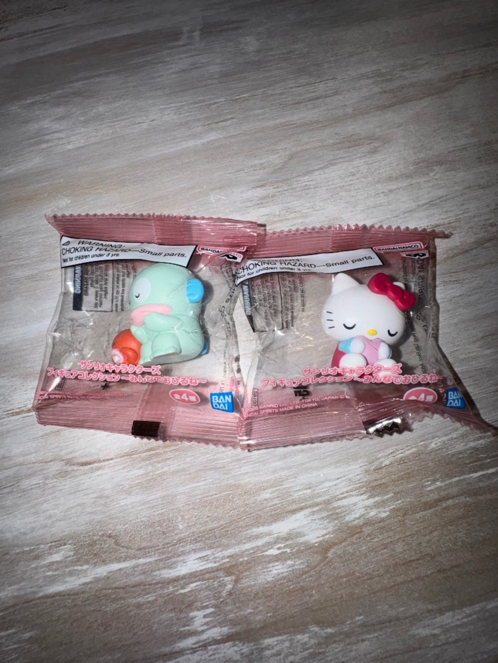 Sanrio Characters Mini Figure - Hello Kitty & Hangyodon (Bandai)